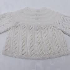 Brassiere Bebe Un Grand Marche Brassière tricotée avec une laine de layette 100% acrylique, coloris prune, 4 petits boutons au choix laine baby soft boutons en bois ou boutons en plastique bien préciser le choix des boutons à la. brassiere bebe un grand marche