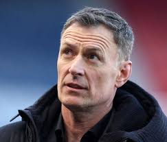 DO YOU THINK THAT MAN UNITED CAN MAINTAIN THIS MOMENTUM AND CONTINUE WITH  THEIR WINNING STREAK?