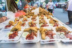 Kepakaran abg mie ialah menghasilkan biskut berwarna dengan resepi tersendiri yang telah terbukti perghh,cair di. Sungai Dua Saturday Night Market Crisp Of Life