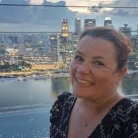 Roberta Gordon's Instagram, Twitter & Facebook