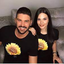 Almeda abazi ile evliliğini dolu dizgin devam ettiren oyuncu tolgahan sayışman, eşi için 914 bin tl'yi gözden çıkardı. Tolgahan Sayisman Ve Almeda Abazi Nin Bebeklerinin Ismi Belli Oldu