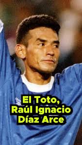 Opina José Hernández: ¿Quién es el segundo mejor futbolista en la historia  de El Salvador?