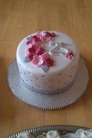 Hochzeitsgeschenk basteln ohne geld geldgeschenke. Torte Silberhochzeit Petra Tortendeko Silberhochzeitstorten Blumiger Kuchen