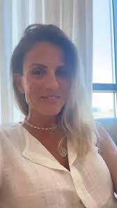 תחושת מאבק היא הדרך להיות במשקל רצוי? , מאבק/ הימנעות הם הדרך ״לבריאות״?,  כיצד היעד לחיות בקלילות, בחיוניות, בכיף והנאה נהפך לדרך של מאבק והימנעות?,  מי רוצה להכיר את הדרך המחבקת בה חיים בקלילות, ...