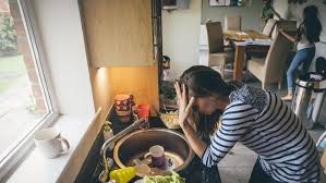 Paling populer 16 gambar lucu ibu rumah tangga sibuk semuada com bisnis online untuk ibu rumah tangga semuada 20 kata kata sindiran di 2020. Ibu Rumah Tangga Juga Punya Hari Hari Yang Sulit