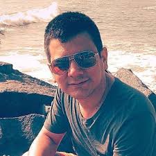 Renato Luna (@RenatoLuna77)