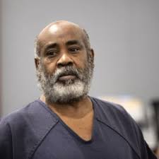 Rap at auction: Biggie's crown and Tupac Shakur letters