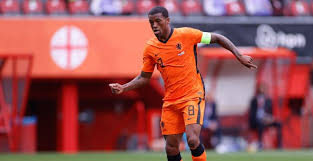 Psg offered wijnaldum more than doubled salary and gini accepted during the night. In Rbasfqdisdm