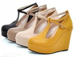 Beberapa merk sepatu hak tinggi wanita terbaru yang bisa menjadi pilihan antara lain clarette, bettina, meyfah, inside, aldo, luita loicka, rotelli, the little things she needs, pretty fit dan masih banyak lagi. Sepatu Wanita Tinggi Yang Nyaman Dipakai Sepatu Cewe