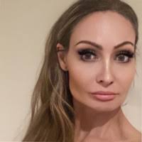 500+ "Lisa La" profiles