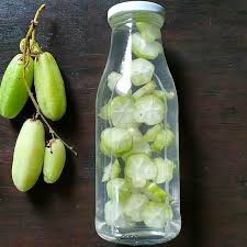 Kamu harus memilih buah maupun sayuran yang tepat sebelum digunakan sebagai bahan infused water. Pin Auf Infused Water Buah