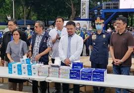 He was also disappointed with pacquiao for supposedly praising the government in recent years but hurl corruption allegations only now. Manny Pacquiao Donates 700 000pcs Of Surgical Masks For Frontliners Showbiz Chika