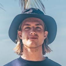 Million Dollar Island: Het zit hem niet in de lengte, of toch wel?