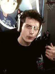 Dennis Seals's Instagram, Twitter & Facebook