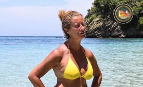 Nel 2015, subito dopo la nascita dei suoi due gemelli lorenzo e carlotta, valentina persia. Valentina Persia Ieri E Oggi I Cambiamenti Della Comica Naufraga Dell Isola Dei Famosi