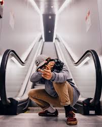Photography Ballarat A Short Course In Digital Photography Barbara London Photography Le Boy Photography Poses Photography Poses For Men Man Photography Where else to start but at the beginning?