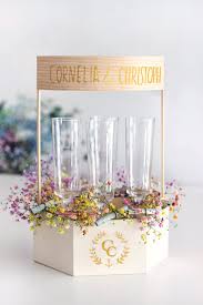 Ihr sucht kreative ideen für geldgeschenke zur hochzeit? Geldgeschenk Ideen Zur Hochzeit Diy Ballon Gravierte Sektglaser
