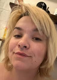 I died to get back to blonde again after having all different colours. I'm  starting to crave darker hair again, what should I do???😂❤️ excuse how  exhausted I look, my daughter gave