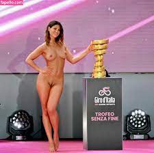 Italian AI Nudes / mady_gio Nude Leaked Photo #20 - Fapello