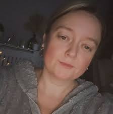 How many syns for this please OAKHURST SLOW COOKED CHICKEN SHAWARMA  SLOW.COKEDGHICKENSHAWARMA SLOW COOKED CHICKEN SHAWARMA WITH TZATZIKI  MEAZNSTLEYOGHURTORSSING TYLE YOGHURT DRESSING DIRE OVEN OVENCOOK COOK 25 2  SERVES MINUTES PERFECT PERFECTWITHCRISPSALAD