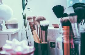 For others, nothing but the full experience will do, wit Free Download 900 Makeup Background Images Download Hd Backgrounds On Unsplash 1000x647 For Your Desktop Mobile Tablet Explore 28 Makeup Backgrounds Makeup Wallpapers Makeup Wallpaper Tumblr Cute Makeup Wallpaper