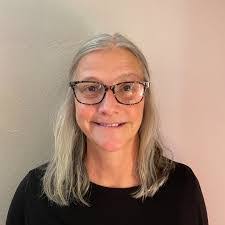 Stacey Burroughs's Instagram, Twitter & Facebook