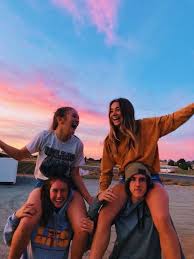 See more ideas about summer aesthetic, friend photoshoot, best friend pictures. Pinterest Aesthetic Bff Pictures Novocom Top