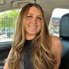 Michelle Hostler's Instagram, Twitter & Facebook