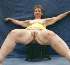 Granny Nude Pics - Discover Arousing Old Nudes