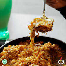 Kimchi fried rice is made primarily with kimchi and rice, along with other available ingredients, such as diced vegetables or meats like spam. Mujigae Resto Nasi Goreng Pake Keju Apa Rasanya Nah Facebook