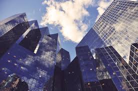 A hedge fund manager is an asset manager who specialises in reducing the risk of your investments, but without minimising the return. What Is A Hedge Fund Bright Network
