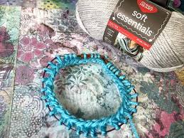 If you like magic loop knitting, then you'll love these free, expert instructions on the best way to use the magic loop. Knitting With Magic Loop