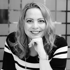 How Leah Kendall Faces Regulatory Challenges at Cardinal Health