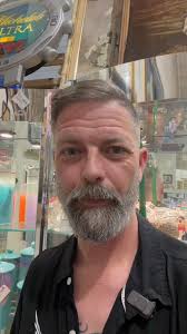 Looook at this chair/lamp set