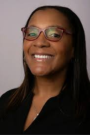 Toni Blackwell's Instagram, Twitter & Facebook