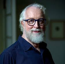 Robert Falls to step down as Goodman Theatre Artistic Director in Summer  2022