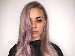 Contemplation of this color is pleasant to a person. 15 Versatile Purple Highlights On Blonde Hair For Women Wetellyouhow
