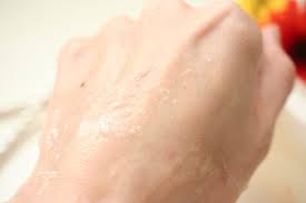 すべすべの背中やデコルテを作る 薬用vcボディミスト の口コミ ニキビケア ニキビ 背中ニキビ