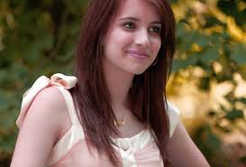 Every year, we see new actresses replacing the previous ones. Beautiful Hollywood Actress Movies Photos Images