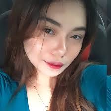 Kaye Torres's Instagram, Twitter & Facebook