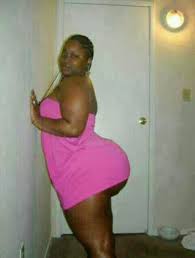 Wanawake wacheza wakiwa uchi wa mnyama kwenye kigodoro. Picha Za Uchi Wa Wanafunzi Wa Chuo
