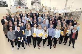 Harting electric gmbh & co. Darauf Konnen Sie Stolz Sein Harting Technology Group