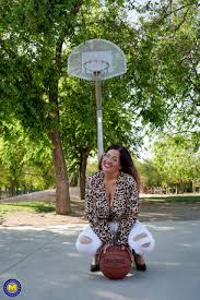 Young basketballer gets seduced for anal sex with the Spanish MILF Lya Lips  - Mature.nl