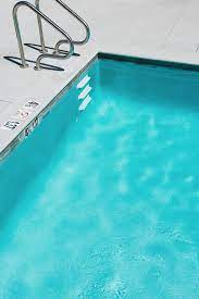 350 Best Pool Pictures Hd Download Free Images On Unsplash Swimming Pool Maintenance Pool Maintenance Costs Swimming Pool Installation