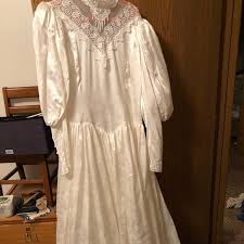 Save on a huge selection of new and used items — from fashion to toys, shoes to electronics. Poshmark Buy And Sell Fashion Home Decor Beauty More