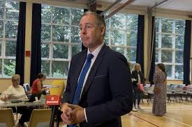 DUP education minister removes priority for benefits claimants in getting their child into nursery — Belfast News Letter