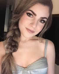 Hope Acker's Instagram, Twitter & Facebook