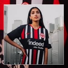 The collar has the club's sge initials with the eintracht eagle proudly in black on the chest. Ø¨Ø«Ø¨Ø§Øª Ø£ÙˆÙ„ ØµØ§Ø­Ø¨ Eintracht Frankfurt Jersey Black Dsvdedommel Com