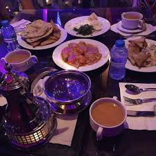 مطعم القرية الشعبية في الدمام