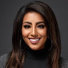 Sara Pereda's Instagram, Twitter & Facebook